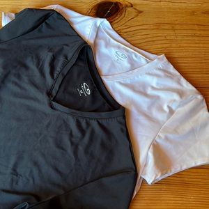 💚 3 for $15 💚 - Bundle of Champion Short Sleeve Tops size S and M